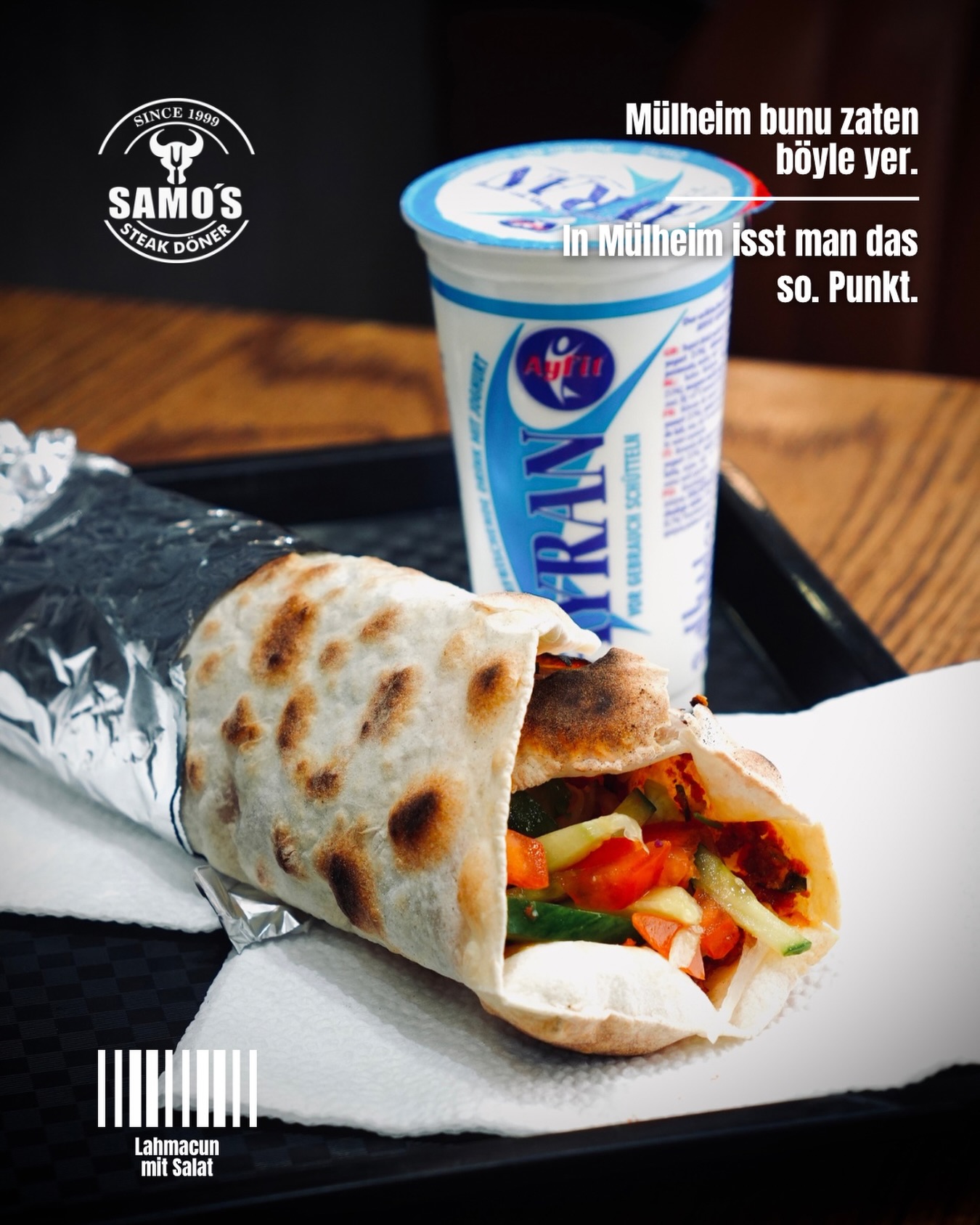 Lahmacun mit Salat und Ayran